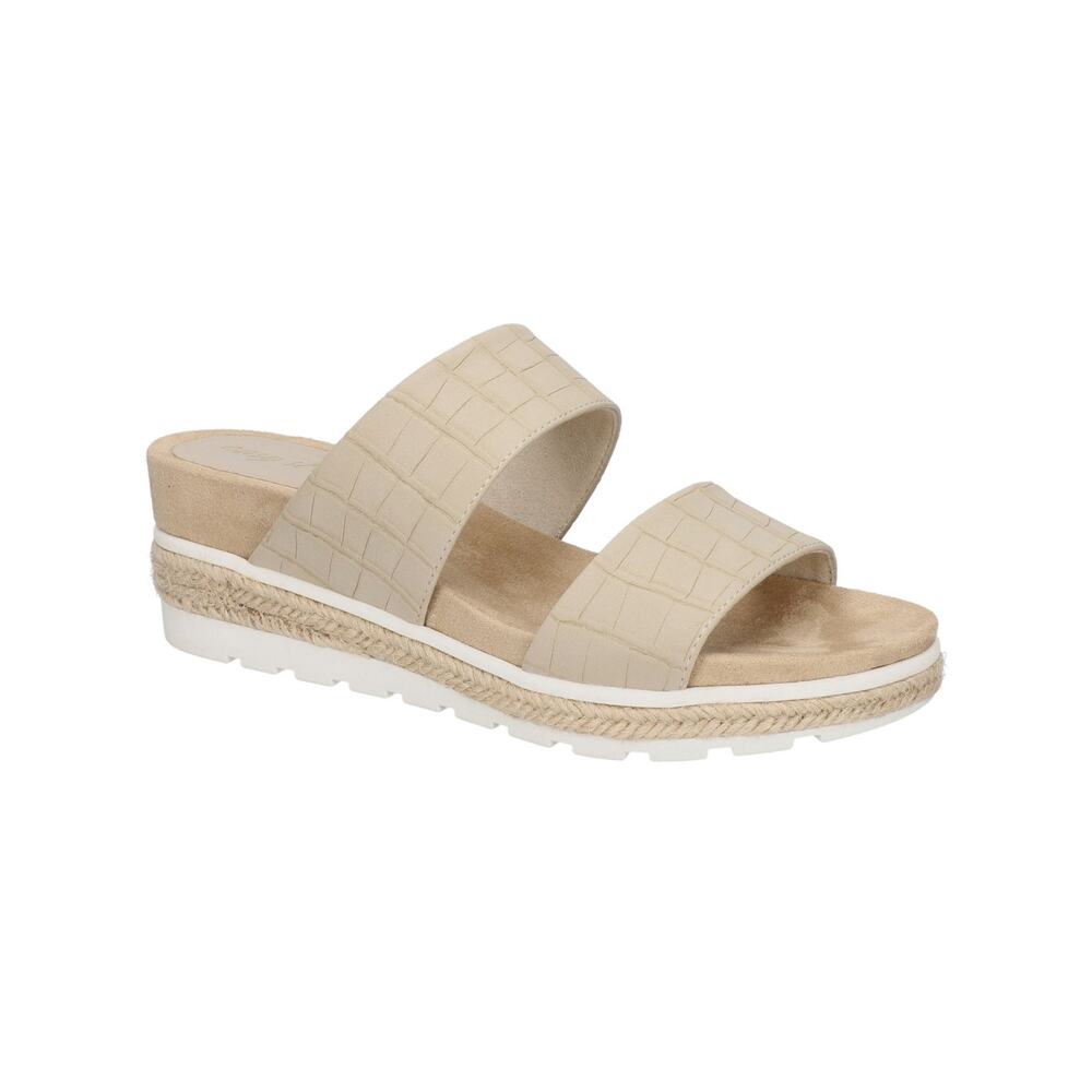 Easy Street Maryann Women's Tan Sandal